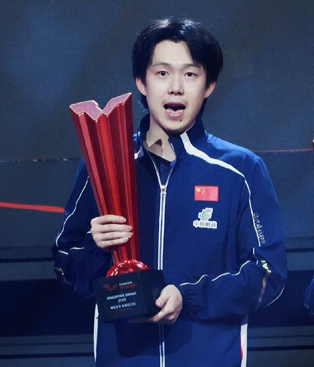 开云体育-王楚钦抵达北京！过安检一脸疲惫眼袋超明显 日媒盛赞当今乒坛最强|大满贯|WTT|新加坡|林昀儒|国乒_新浪体育_新浪新闻